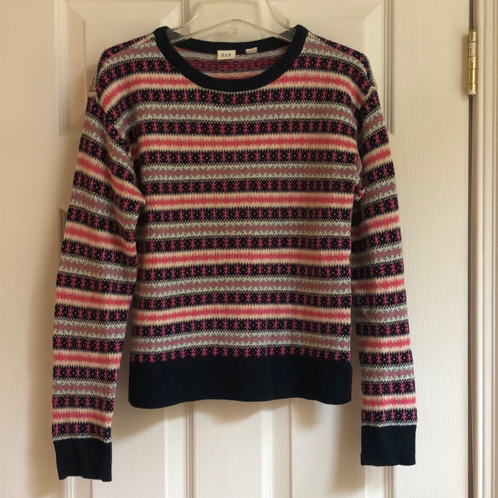 GAP Kids beautiful sweater for a girl, size 14-16